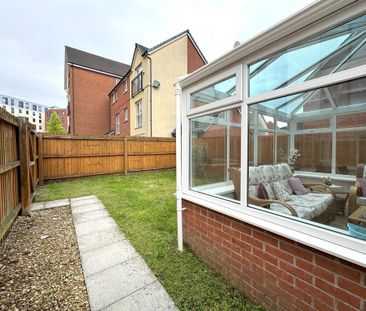 4 bedroom townhouse to rent - Photo 2