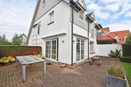 ONGEMEUBELD - Ruime gezellige woning gelegen op een rustige ligging te Oud Knokke. - Photo 4