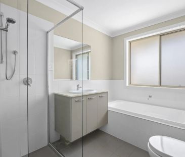 Modern 5-Bedroom Family Home in Beacon Hill - Photo 6