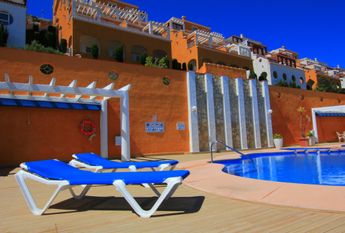 APARTMENT FOR RENT with 2 bedrooms and panoramic sea views