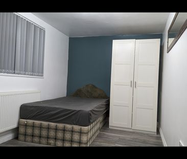 Room in a Shared House, Quinton Road, B17 - Photo 2