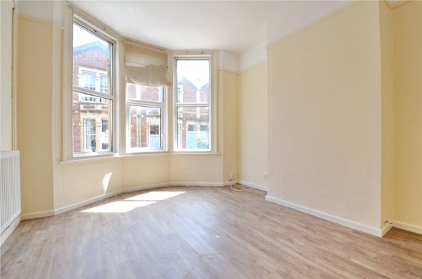 Hill View, Clifton - Photo 1