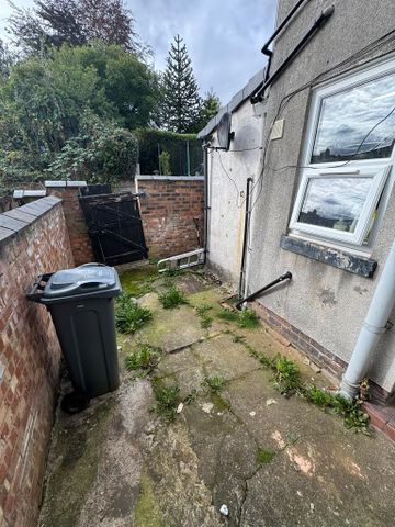3 bedroom terraced house to rent - Photo 5