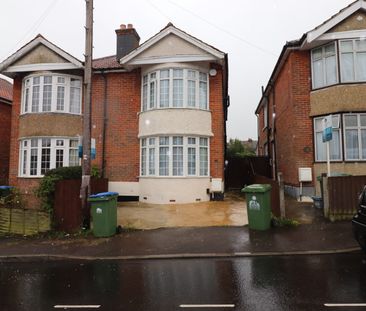 5 Bed Semi-Detached House, Sirdar Road, SO17 - Photo 6