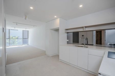 Experience Modern Living at the Prestigious "Seventy One" Complex - Photo 4