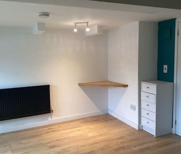 Studio Flat, Brentwood Road, BN1 - Photo 5