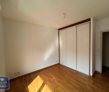 Location Appartement 3 pièces 71m² CHATEAUROUX 36000 - Photo 3