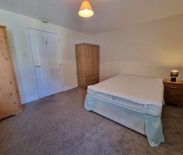 2 bedroom flat to rent - Photo 6