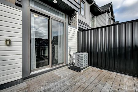 For Lease - 610 LAURALEAF Crescent, Barrhaven, Ontario - Photo 2