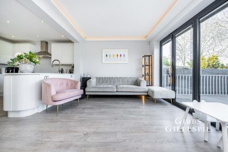 4 bedroom semi-detached house to rent - Photo 3