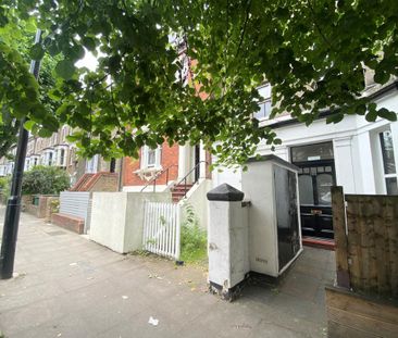 Studio to rent - Photo 6