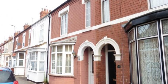 3 Bedroom House to Rent in Sartoris Road, Rushden, Northants, NN10 - Photo 3