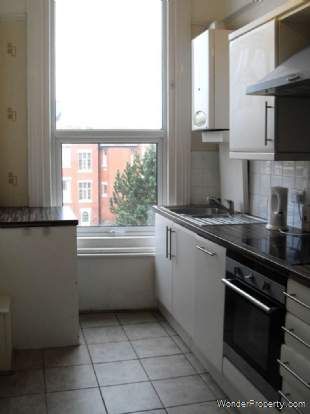 1 bedroom property to rent in Southport - Photo 2