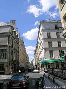 Logement à Paris, Location meublée - Photo 1