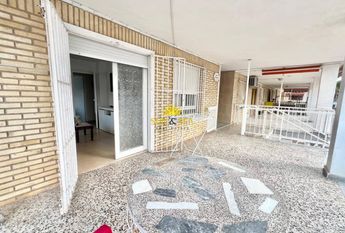 GROUND FLOOR 2 BEDROOM APARTMENT IN TORREVIEJA