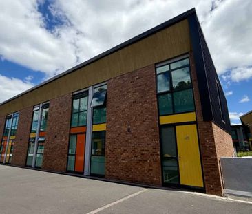 Flat Bush, 4 bedrooms - Photo 3