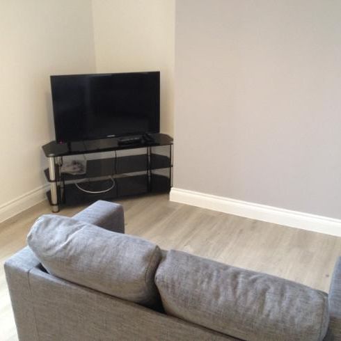 2 bedroom house share to rent - Photo 1