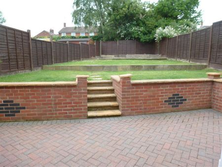 SalisburyDrive, Midway, Swadlincote - Photo 2