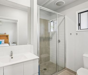 MODERN 4 BEDROOM HOME IN BOHLE PLAINS + MEDIA ROOM + CORNER BLOCK! - Photo 4