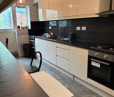 Room in a Shared Flat, Rickthorne Road, N19 - Photo 5