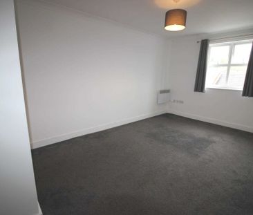 Price £1,500 pcm - Available 17/01/2026 - Unfurnished - Photo 4