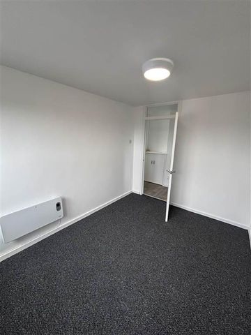 Parkdale House, Dunmurry, Belfast, BT17 9DA - Photo 4