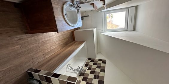 APPARTEMENT T2 MEUBLÉ - QUARTIER CITADELLE / ST LEU - Photo 3