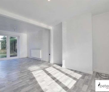 Cedar Grove, Whitburn, Sunderland, SR6 - Photo 2