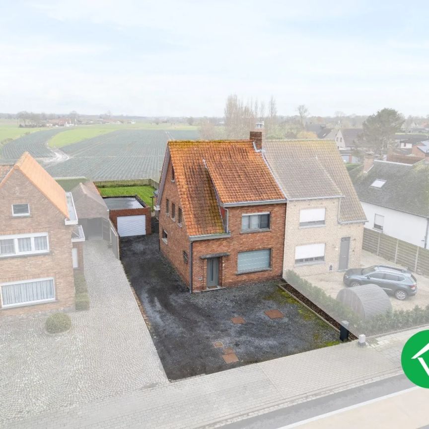 Instapklare woning met 2 slaapkamers en zicht op de groene velden te Eernegem - Photo 1