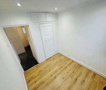 4 bedroom detached house to rent - Photo 6