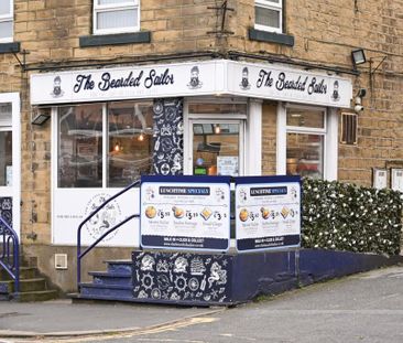 2 bedroom flat to rent - Photo 2