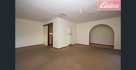 Ticks All the Boxes! - Photo 3