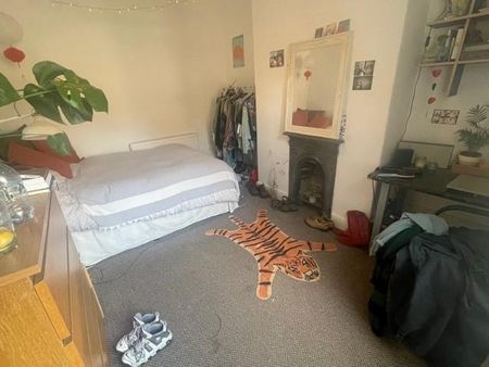 5 bedroom private hall to rent - Photo 5