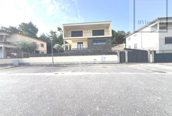 Moradia T4+1 em Viana do Castelo