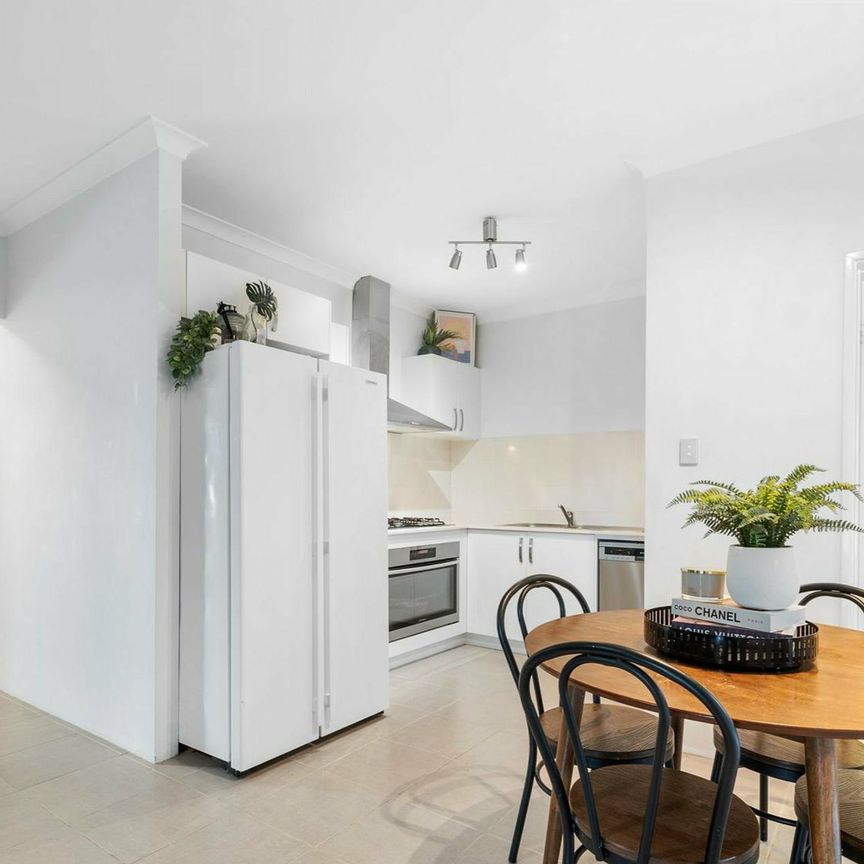 Stunning 3 Bedroom, 2 Bathroom Home with Modern Comforts - BREAK LEASE - Photo 1