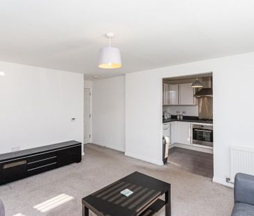 2 bedroom flat to rent - Photo 5
