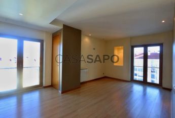 Apartamento T2 para alugar na Amadora