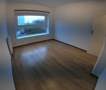 Location Appartement 3 pièces 92m² LILLE 59800 - Photo 3