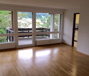 Bright 3.5-room apartment with cozy balcony - Photo 1