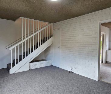 Perfectly Positioned Renovated Townhouse - Photo 3