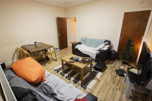 5 bedroom house to rent - Photo 1