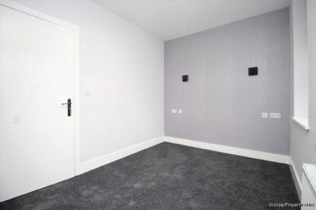 2 bedroom property to rent in Brentwood - Photo 3