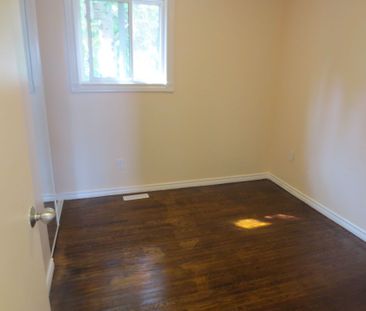 For Lease - 83 Sutherland Avenue, Brampton, Ontario - Photo 6