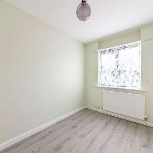 Thornfield Avenue, Connah's Quay, CH5 - Photo 1