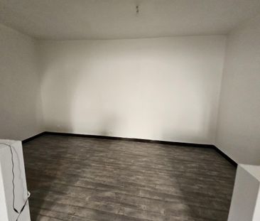 Location Appartement 1 pièce 49m² LE CREUSOT 71200 - Photo 6