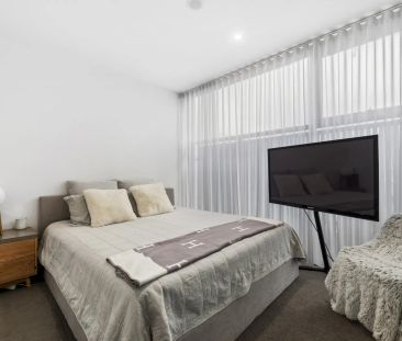 Architecturally Designed Townhouse with Four Levels of Luxury Living! - Photo 4