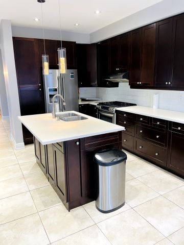 For Lease - 2418 Wasaga Drive, Oakville, Ontario - Photo 4