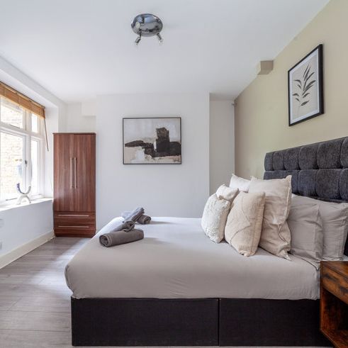 Randolph Avenue - Photo 1