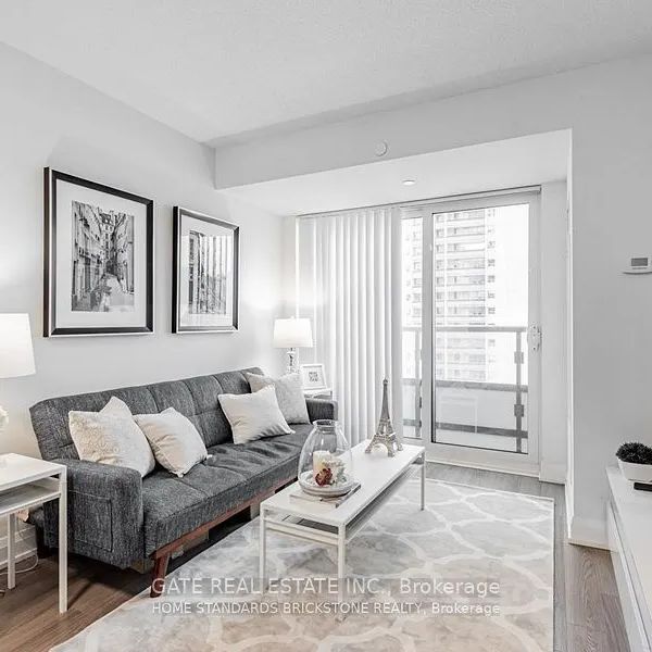 18 Graydon Hall Drive #808 - Photo 1