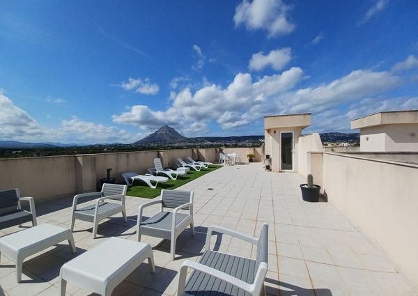 LONG TERM RENTAL. 3 bedroom penthouse apartment for rent with large own large terrace